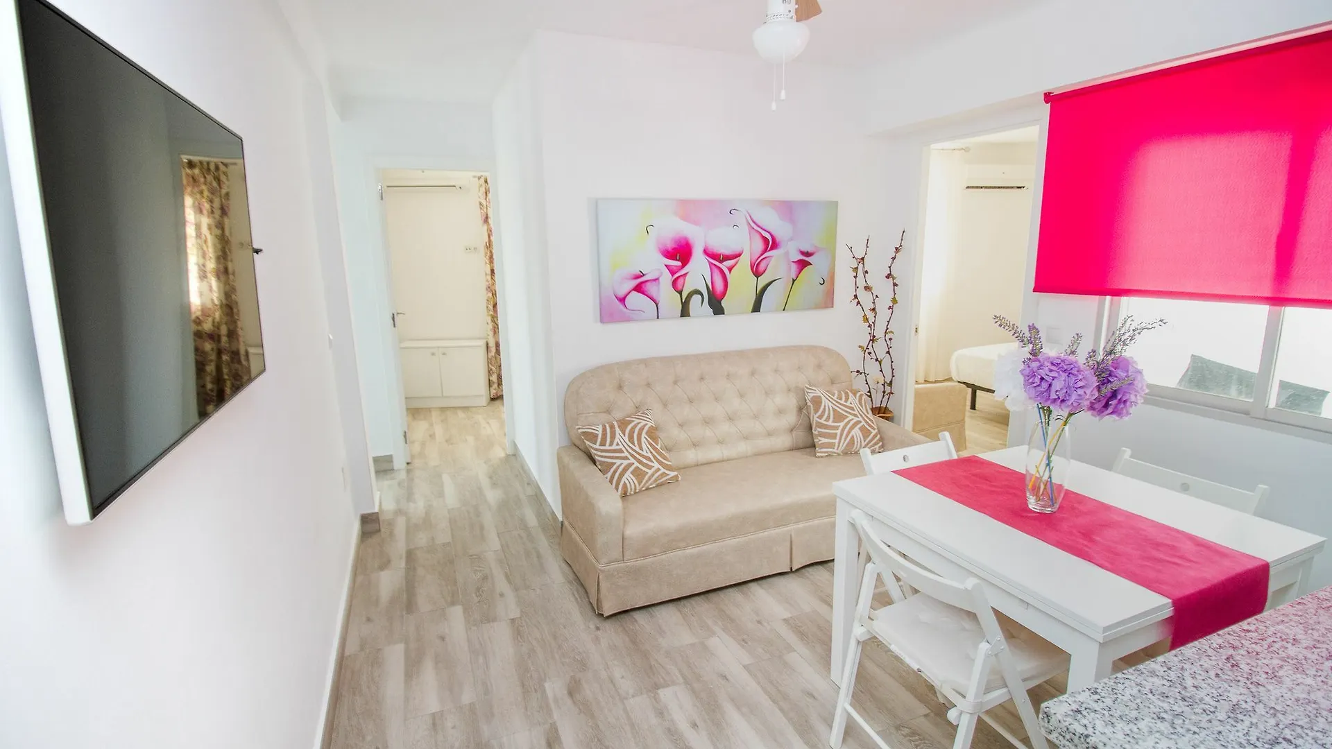 Modish 3 Bedroom Apartment In Malaga By La Recepcion